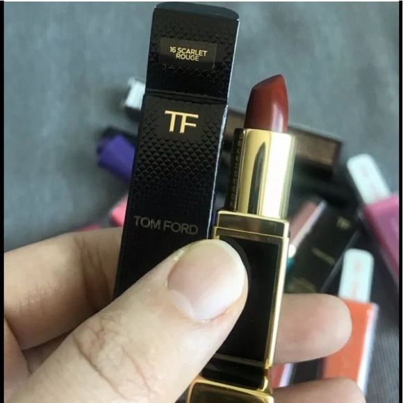 Tom Ford MINI rogue in shade scarlet rouge 1g - Picture 1 of 4